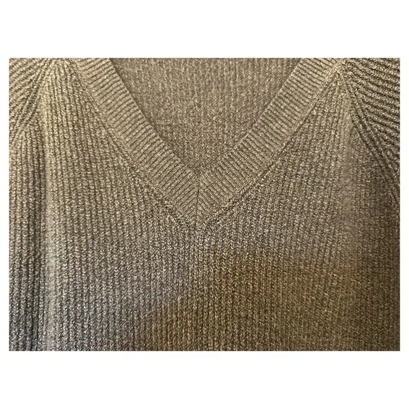 Old Navy SoSoft Cocoon Sweater - Picture 4 of 10